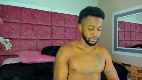 ---Drake--- online show from December 6, 4:36 am