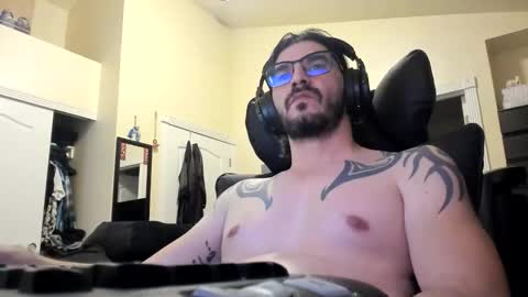 drakkar_82 online show from December 4, 2:18 am