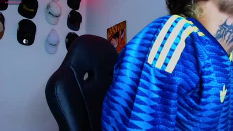 - NEW ACCOUNT Independent model online show from July 7, 7:23 am