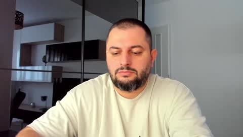 Draven A online show from December 17, 8:23 am