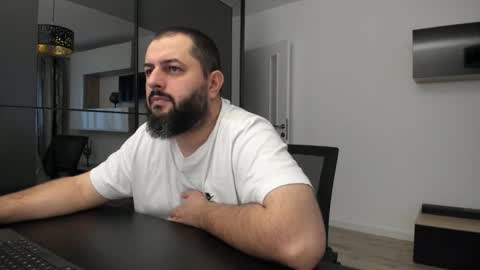 DravenPeak online show from October 6, 2:44 pm