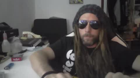 dreadfulparadise online show from September 27, 3:59 am