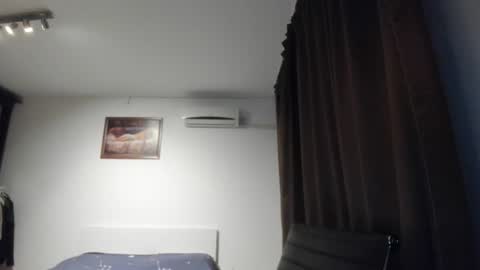 Johnny online show from November 19, 2:39 pm