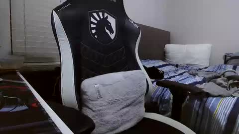 Dreaming on going live with a woman p online show from February 22, 8:32 pm