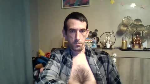 Snapshot of dreamguy38 chatting on October 18, 5:34 am dreamguy38 online show from October 18, 5:34 am