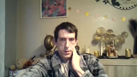 Snapshot of dreamguy38 chatting on March 2, 6:16 am dreamguy38 online show from March 2, 6:16 am