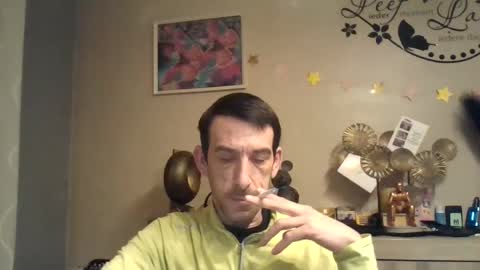 Snapshot of dreamguy38 chatting on January 23, 3:26 am dreamguy38 online show from January 23, 3:26 am