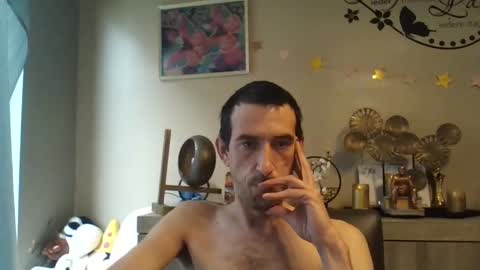 Snapshot of dreamguy38 chatting on September 26, 9:51 am dreamguy38 online show from September 26, 9:51 am