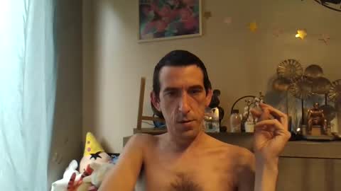 Snapshot of dreamguy38 chatting on October 7, 8:18 am dreamguy38 online show from October 7, 8:18 am