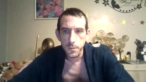 Snapshot of dreamguy38 chatting on September 21, 2:44 am dreamguy38 online show from September 21, 2:44 am