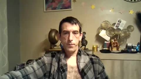 Snapshot of dreamguy38 chatting on January 17, 1:36 am dreamguy38 online show from January 17, 1:36 am