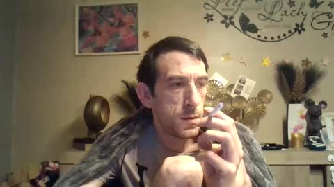 Snapshot of dreamguy38 chatting on February 8, 5:40 am dreamguy38 online show from February 8, 5:40 am