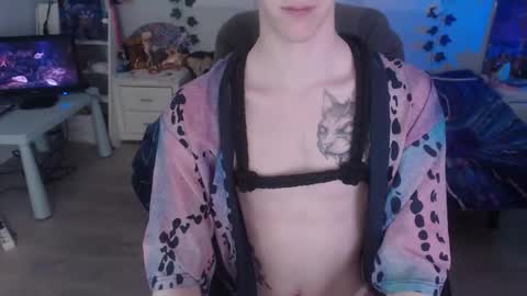 Yukichi online show from October 8, 5:45 am