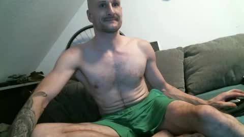 dresdenboy37 online show from October 17, 9:30 pm