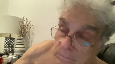 DrTony4u222100 online show from December 26, 4:21 am