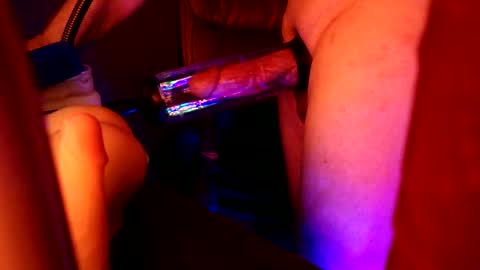 Dr WhoIsIt online show from March 3, 2:33 am