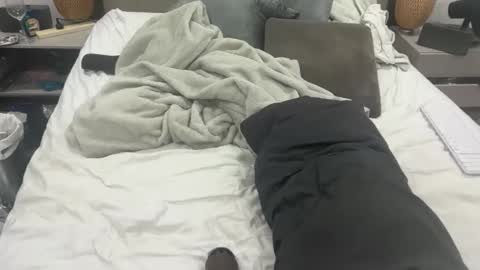 Dude online show from April 18, 2:29 pm