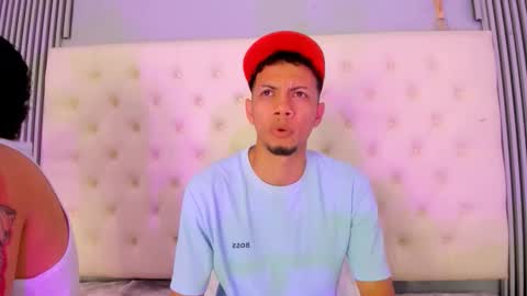 dustinandjordan online show from December 20, 12:34 pm