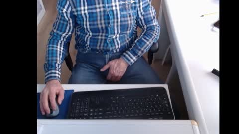 dutchpornking2 online show from January 15, 8:41 am