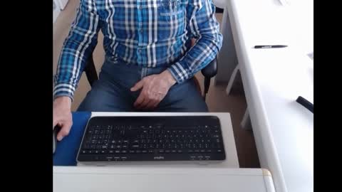 dutchpornking2 online show from February 25, 7:52 am