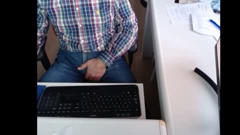 dutchpornking2 online show from December 24, 8:33 am