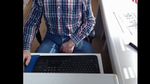 dutchpornking2 online show from March 2, 12:36 pm