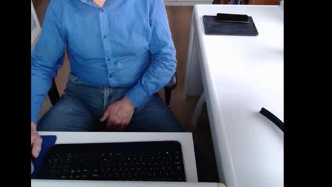 dutchpornking2 online show from October 11, 7:56 am