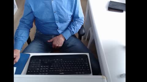 dutchpornking2 online show from September 25, 9:19 am