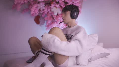 Snapshot of dwayne_xx chatting on December 24, 9:22 pm Dwayne xx online show from December 24, 9:22 pm