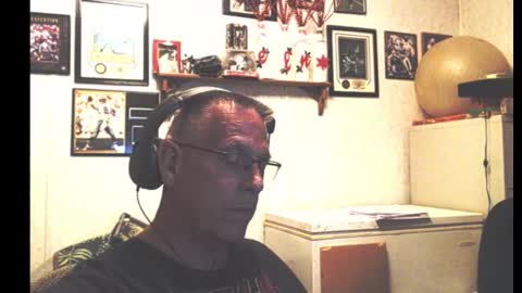 dwinmontana online show from September 11, 4:11 am