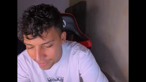 yohe online show from December 2, 10:59 pm