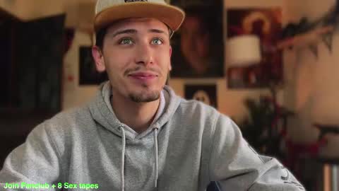 Dylan Daniel 7.8 online show from February 13, 8:13 pm