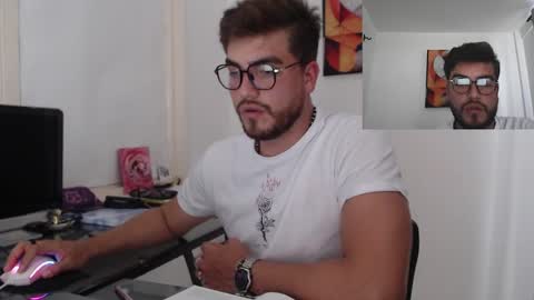 dylanhot10 online show from December 8, 9:08 pm