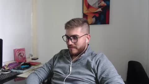 dylanhot10 online show from February 6, 7:07 pm