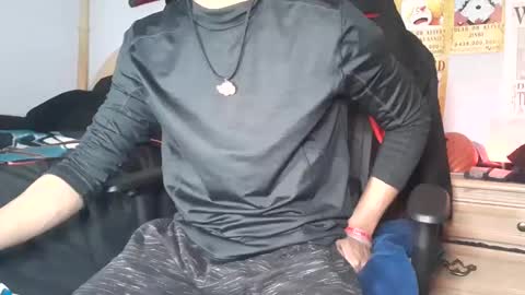 TWITTER   INSTAGRAM    easybreezy20   ONLINE 1230 AM TO 7AM online show from January 27, 5:47 am