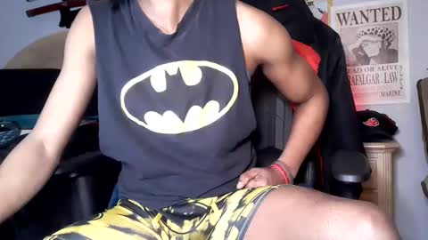 TWITTER   INSTAGRAM    easybreezy20   ONLINE 1230 AM TO 7AM online show from January 1, 6:58 am