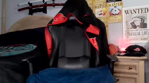 TWITTER   INSTAGRAM    easybreezy20   ONLINE 1230 AM TO 7AM online show from January 15, 7:26 am