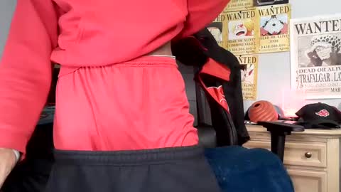 TWITTER   INSTAGRAM    easybreezy20   ONLINE 1230 AM TO 7AM online show from January 7, 5:13 am