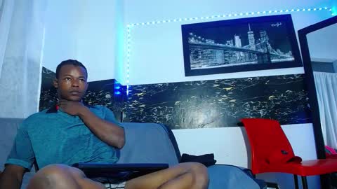 Chris Palaz  online show from November 3, 6:32 pm