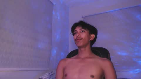 ebony_fuckboy online show from October 20, 6:23 pm