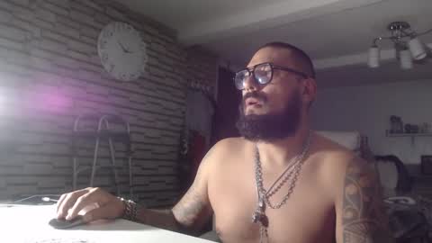 Snapshot of edgarram83 chatting on October 11, 8:51 am edgarram83 online show from October 11, 8:51 am