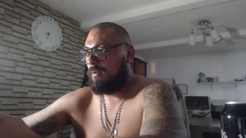 Snapshot of edgarram83 chatting on September 26, 2:31 am edgarram83 online show from September 26, 2:31 am