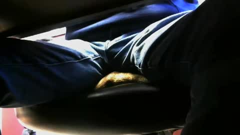 Edge-ruin-deny online show from January 17, 1:35 pm