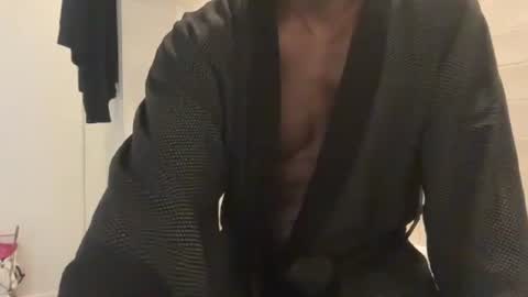 Dad online show from November 4, 6:09 pm