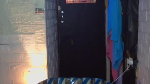 Snapshot of edrianburca052 chatting on October 22, 8:56 pm urasian chub online show from October 22, 8:56 pm
