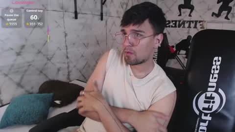 Eduardo online show from April 6, 3:58 am