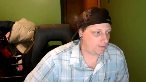edwardaims_2please online show from June 2, 2:23 am