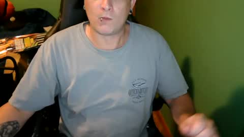 edwardaims_2please online show from July 9, 2:16 am