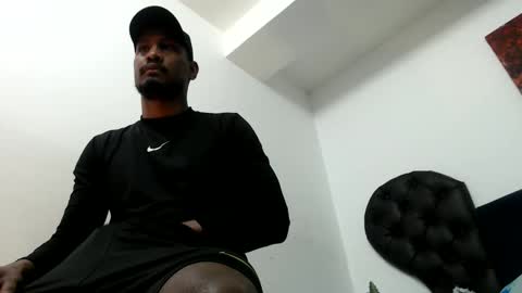 elcaballeroblack online show from May 17, 1:47 am