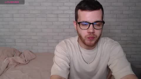 Alex online show from May 31, 7:04 pm
